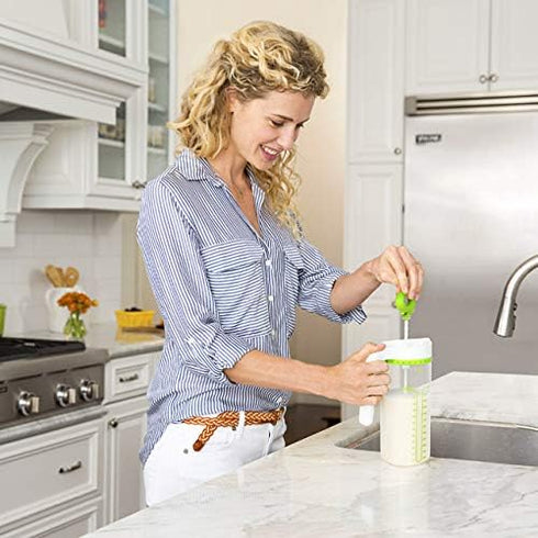 Munchkin Smart Blend Formula Mixing and Breast Milk Storage Pitcher, 24 Ounce, Green...