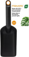 Fiskars Soil Scoop for Potting and Transplanting, Garden Tool Indoor Gardening, Made with Recycled Plastic, 1.5 Cups...