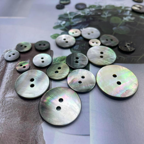 20 Pieces Genuine Natural Black Mother of Pearl Buttons, 2 hole Real Black MOP Buttons for Women Men Shirts Dresses Polo Skirts Sewing DIY (Black ...