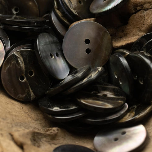 20 Pieces Genuine Natural Black Mother of Pearl Buttons, 2 hole Real Black MOP Buttons for Women Men Shirts Dresses Polo Skirts Sewing DIY (Black ...