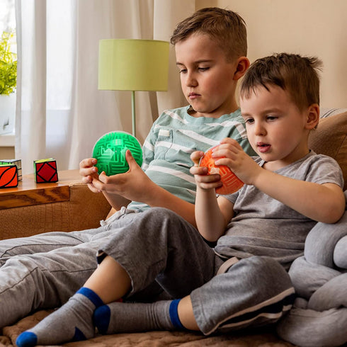 2 Pieces Maze Ball 3D Maze Puzzle Brain Teasers Games Gravity 3D Maze Ball 4 Inches Puzzle Toy Maze Puzzle Cube Ball Sphere Educational Toys for S...