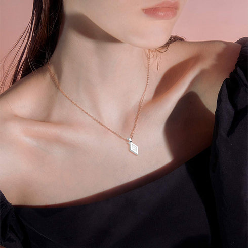 Glue on Bails, 100pcs Metal Small Pendant Bails Glue on Bails Flat Rhombic Pad Bails for Pendants Necklace Earring Jewelry Scrabble Making Craft S...