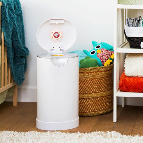 Munchkin® Arm & Hammer Diaper Pail Refill Rings, Holds up to 544 Newborn Diapers, 2 Pack...