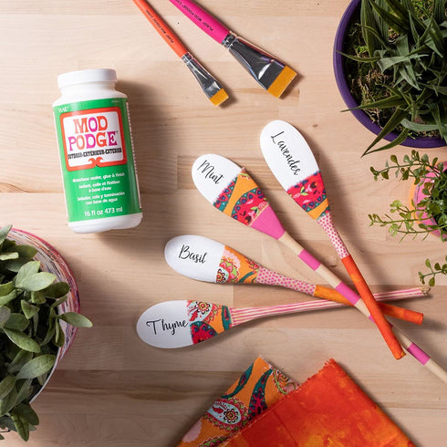 Mod Podge Waterbase Sealer, Glue and Finish for Outdoor (8-Ounce), CS11220 Clear Finish...