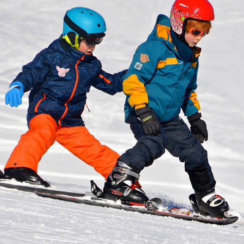 8 Pieces Nylon Repair Patches Self-Adhesive Nylon Fabric Patch Waterproof Lightweight Repair Patches for Clothing Down Jacket Tent Clothes Bag Hol...