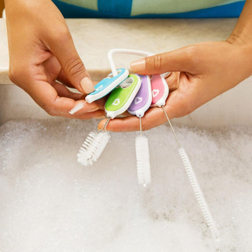 Munchkin® Details™ Bottle and Cup Cleaning Brush 4 Piece Set with Key Ring...