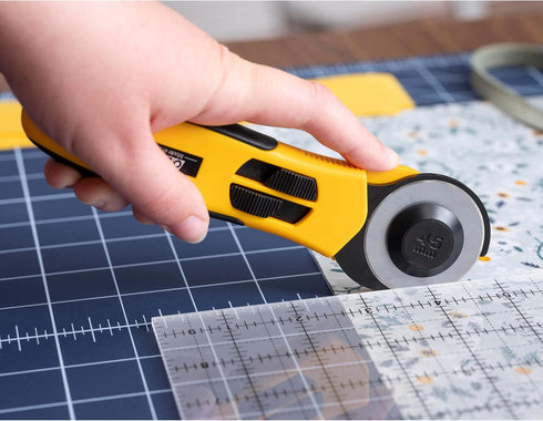 OLFA 45mm Quick-Change Rotary Cutter (RTY-2/NS) - Rotary Fabric Cutter w/Split Blade Cover for Crafts, Sewing, Quilting, Replacement Blade: OLFA R...