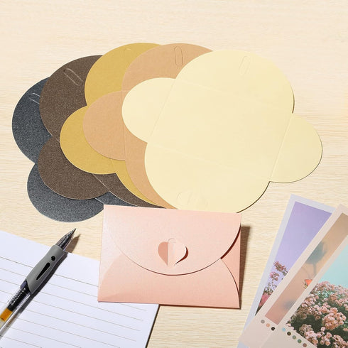 PATIKIL Mini Envelopes, 50 Pack Heart Clasp Tiny Items Storage Cute Present Card Holder for Wedding Greeting Party, Golden...