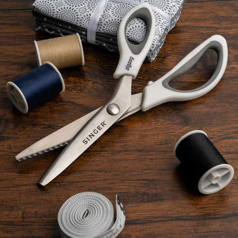 SINGER 9" Pinking Shears - Zig Zag Scissors for Fabric...
