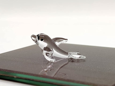 Sansukjai Rare Dolphin Tiny Micro Crystal Figurines Hand Blown Clear Glass Art Sea Animals Collectible Gift Home Decor (N)