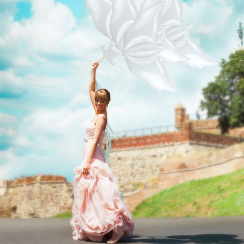 Sumind 24 Pieces White Peace Dove Balloons White Memorial Balloons Dove Foil Balloons Pigeon Bird Balloons Ceremonies Party Decorations for Wedding Funeral Birthday Engagement Party