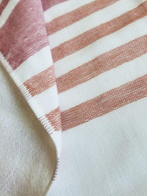 IPPINKA Senshu Japanese Towel, Ultra Soft, Quick-Drying, Two-Tone End Stripes, Red (Set of 3 Towels)